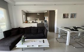 Majestic Boutique Apartment/2Br